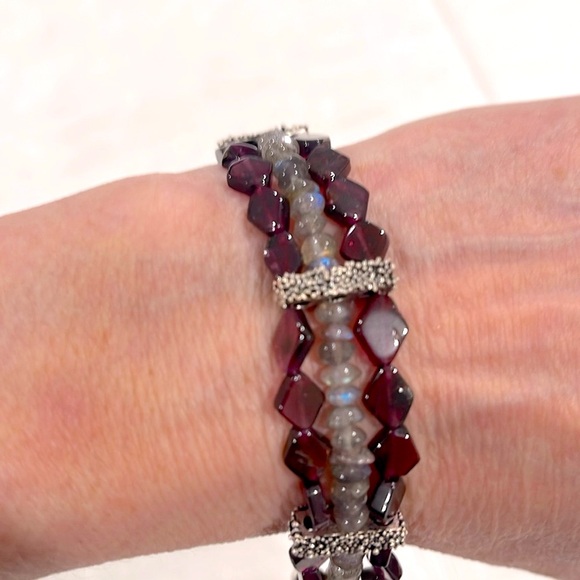 Jewelry - Beautiful 3 Row Sterling Silver, Garnet & Moonstone Bracelet -Lobster Claw Clasp